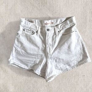 Levi's 80s Mom Shorts Size 29 White Denim High Rise Raw Hem Levi's Premium